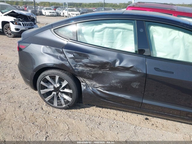 2025 TESLA MODEL 3 5YJ3E1EB0SF051453 Photo 5