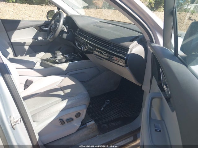 2017 AUDI Q7 WA1VAAF73HD056168 Photo 4