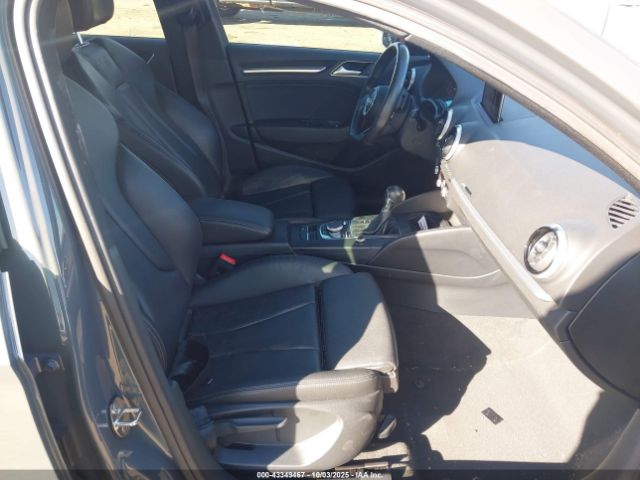 2020 AUDI A3 WAUAUGFF2LA095847 Photo 4