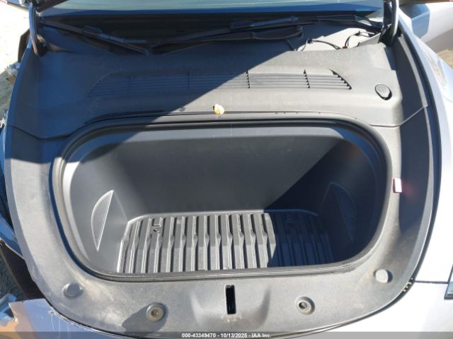 2024 TESLA MODEL Y 7SAYGDED4RA327324 Photo 9