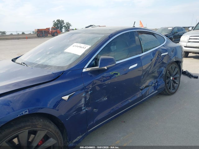 43349653 :رقم المزاد ، 5YJSA1E48HF183846 vin ، 2017 Tesla Model S 100d/60d/75d/90d/p100d مزاد بيع