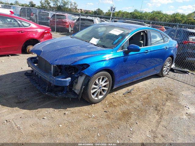 Ford 2017 2017 3FA6P0H73HR392402 Image 2