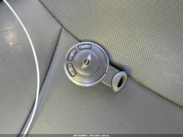 2011 MINI COOPER WMWSU3C53BT182331 Photo 10