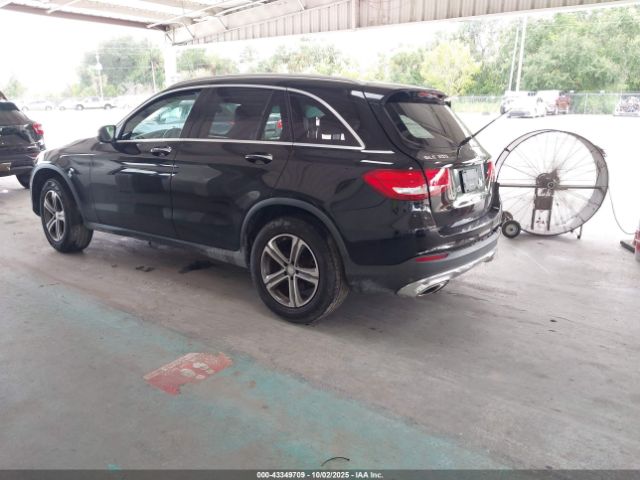 2017 MERCEDES-BENZ GLC 300 WDC0G4JB9HF121728 Photo 2