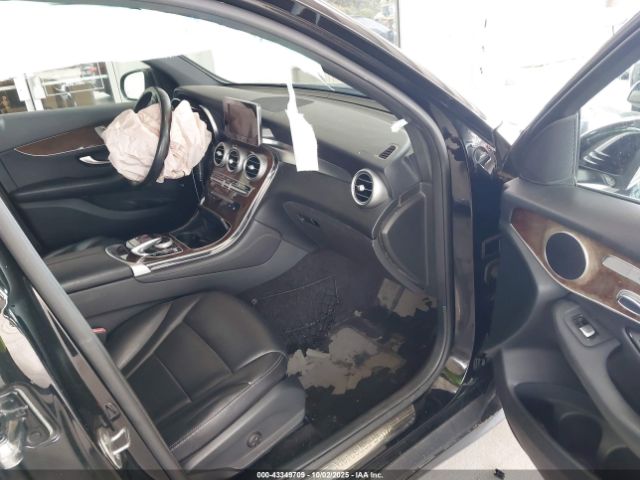 2017 MERCEDES-BENZ GLC 300 WDC0G4JB9HF121728 Photo 4