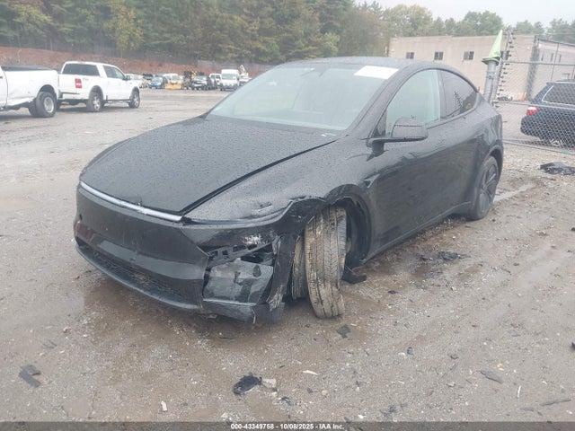 2026 TESLA MODEL Y 7SAYGDEE7TF427727 Photo 1