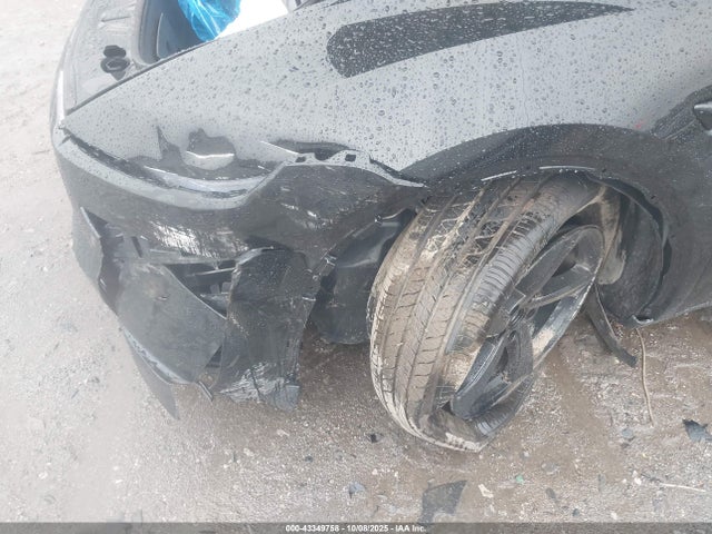 2026 TESLA MODEL Y 7SAYGDEE7TF427727 Photo 5