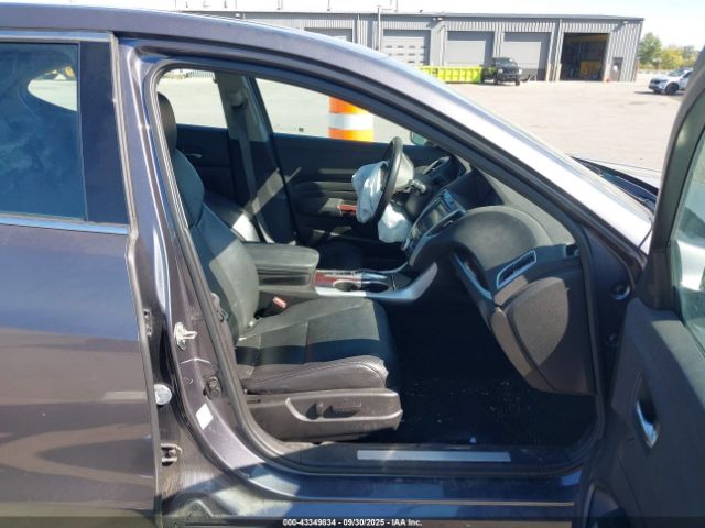 2017 ACURA TLX 19UUB2F53HA004304 Photo 4