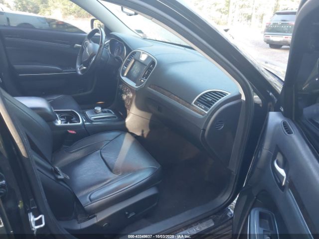 2017 CHRYSLER 300C 2C3CCAEG1HH617841 Photo 4