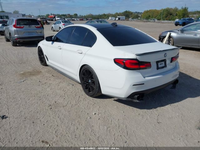 2021 BMW 540I WBA73BJ08MWW89673 Photo 2