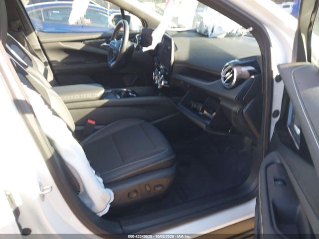 2024 CHEVROLET BLAZER EV 3GNKDBRJ3RS194086 Photo 4