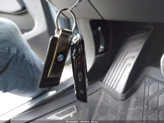 2025 BMW X7 5UX23EM01S9Z05139 Photo 10