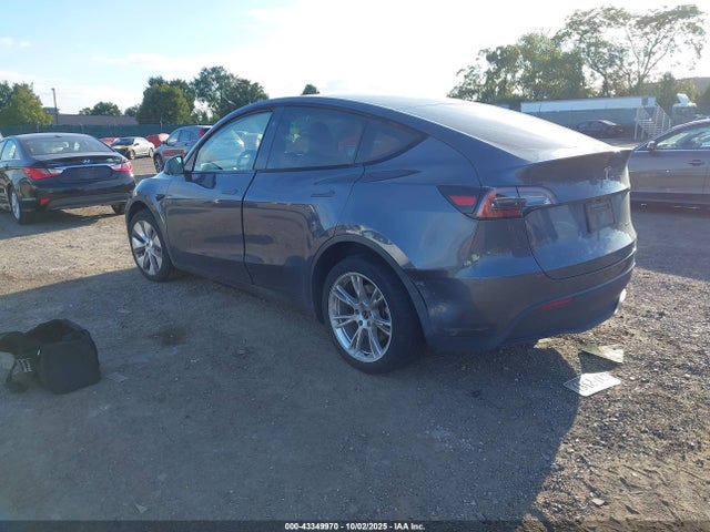 2023 TESLA MODEL Y 7SAYGDEE0PA191943 Photo 2