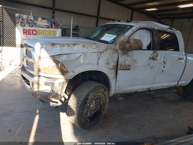 3C6UR5FL4HG745421 RAM 2500 Laramie 4x4 6&#039;4 Box