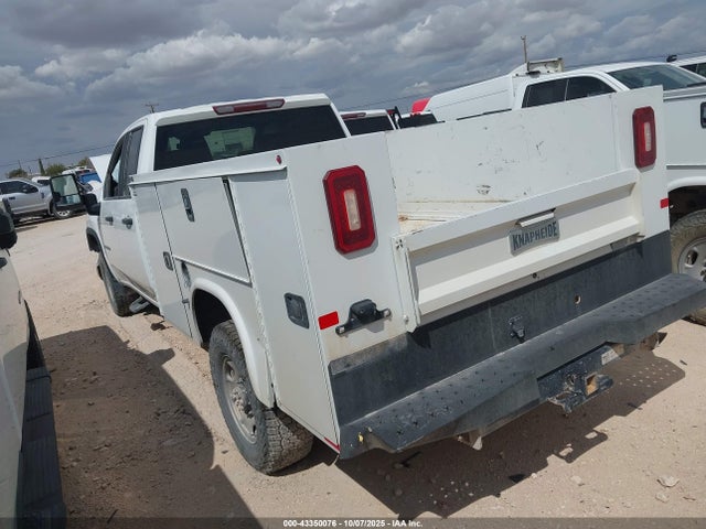 Chevrolet l8t 2022 1GB2YLE73NF282703 Image 3