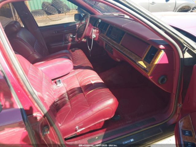 1993 LINCOLN TOWN CAR 1LNLM81W1PY738125 Photo 4