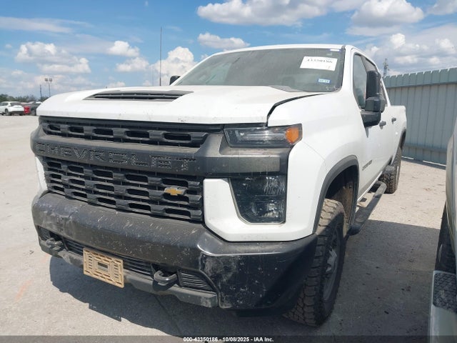 Chevrolet l8t 2021 1GC1YLE73MF248184 Image 2