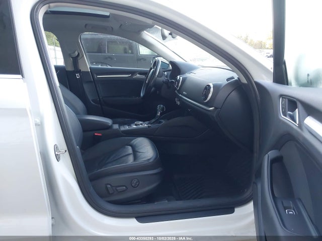 2015 AUDI A3 WAUEFGFF5F1047324 Photo 4