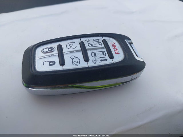 2022 CHRYSLER PACIFICA 2C4RC1BG7NR233420 Photo 10