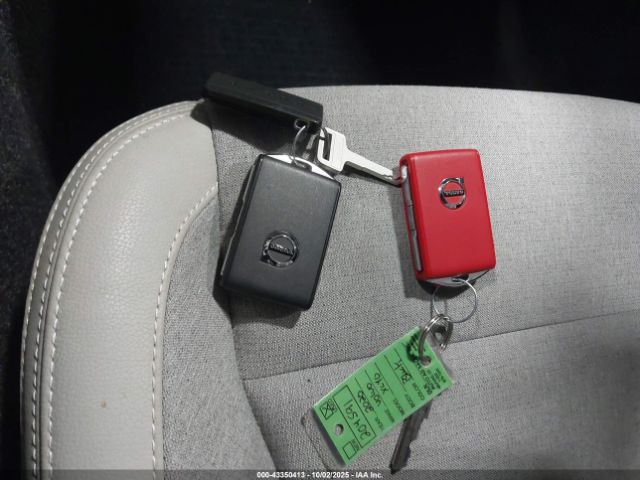 2020 VOLVO XC40 YV4162UK4L2204591 Photo 10