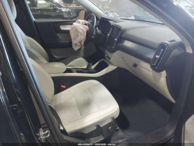 2020 VOLVO XC40 YV4162UK4L2204591 Photo 4