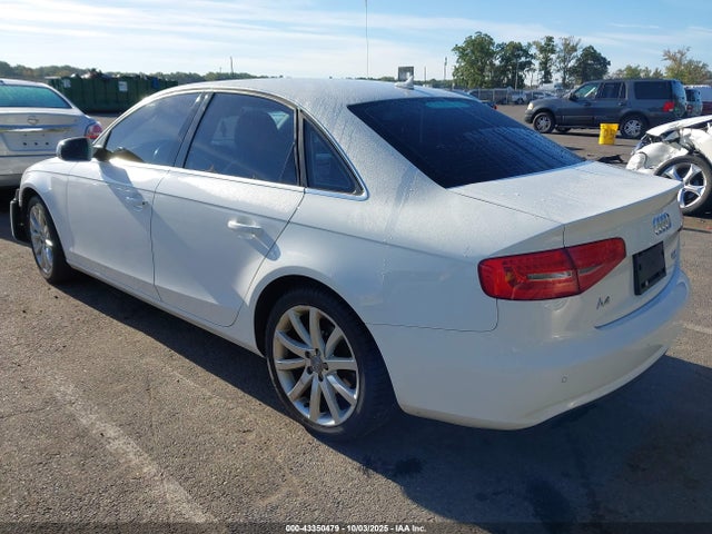 2013 AUDI A4 WAUFFAFL2DN037170 Photo 2