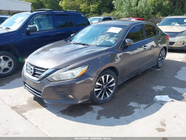 Nissan 2016 2016 1N4AL3AP2GC133382 Image 2