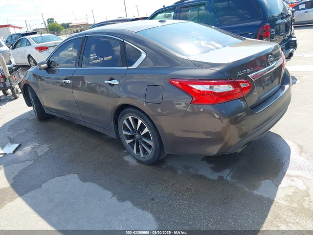 Nissan 2016 2016 1N4AL3AP2GC133382 Image 3