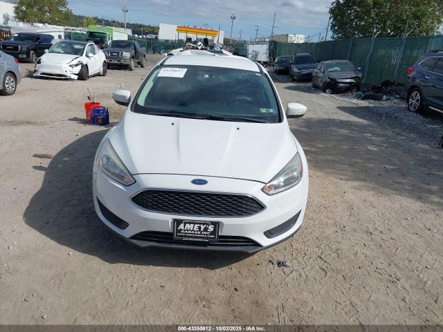 Ford Focus 2015 1FADP3F23FL286625 Image 13