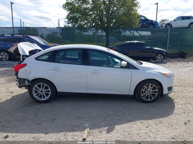Ford Focus 2015 1FADP3F23FL286625 Image 14