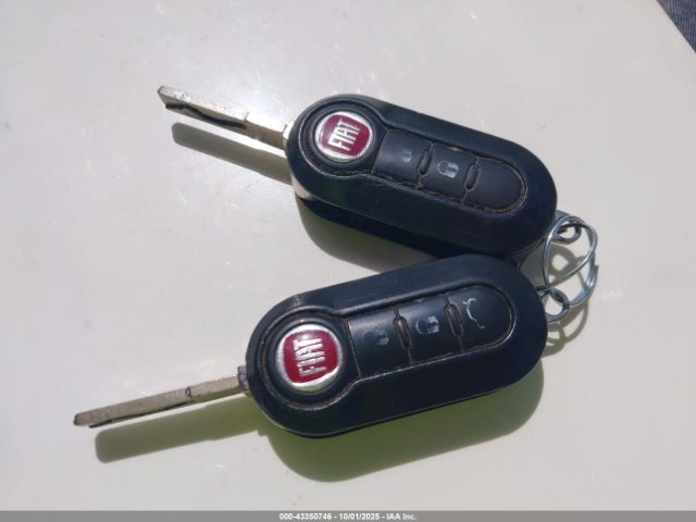 2018 FIAT 500E 3C3CFFGE0JT377338 Photo 10