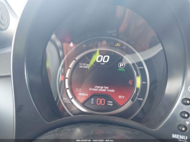 2018 FIAT 500E 3C3CFFGE0JT377338 Photo 6