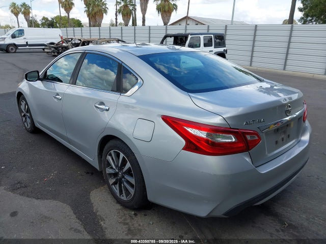 1N4AL3AP9HC171354 Nissan 2017
