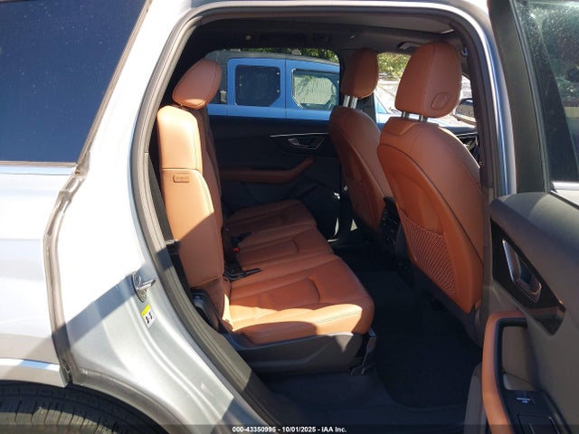 43350995 :رقم المزاد ، WA1ACBF70PD009838 vin ، 2023 Audi Q7 Premium 45 Tfsi Quattro Tiptronic مزاد بيع