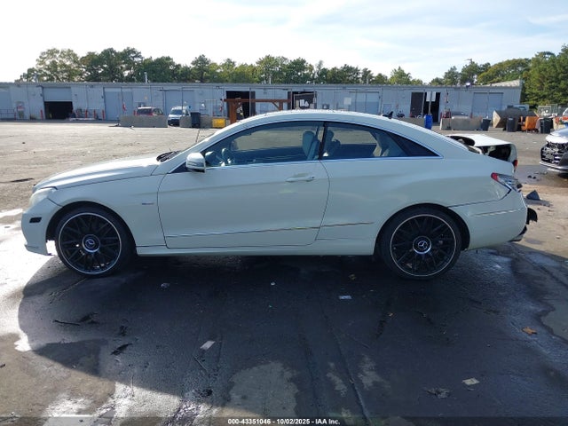 2012 Mercedes-benz E 350 მანქანა იყიდება აუქციონზე, vin: WDDKJ5KB2CF171616, აუქციონის ნომერი: 43351046