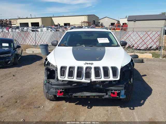 43351254 :رقم المزاد ، 1C4PJMBS5GW143437 vin ، 2016 Jeep Cherokee Trailhawk مزاد بيع