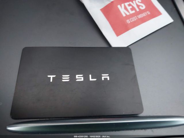 2022 TESLA MODEL Y 7SAYGDEE6NA011670 Photo 10