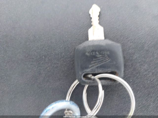 2003 HONDA VT750 JH2RC44643M705375 Photo 10