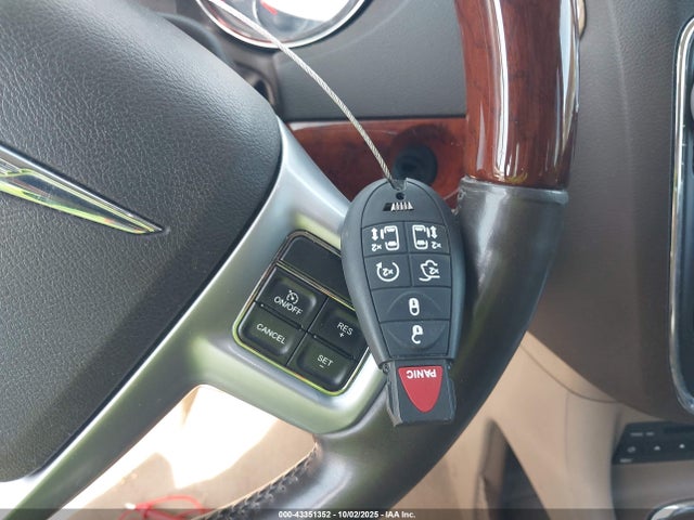Продажа на аукционе авто 2013 Chrysler Town & Country Limited, vin: 2C4RC1GG7DR511790, номер лота: 43351352