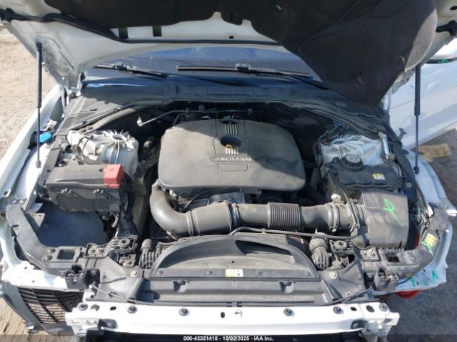 2017 JAGUAR XE SAJAD4BGXHA969144 Photo 9