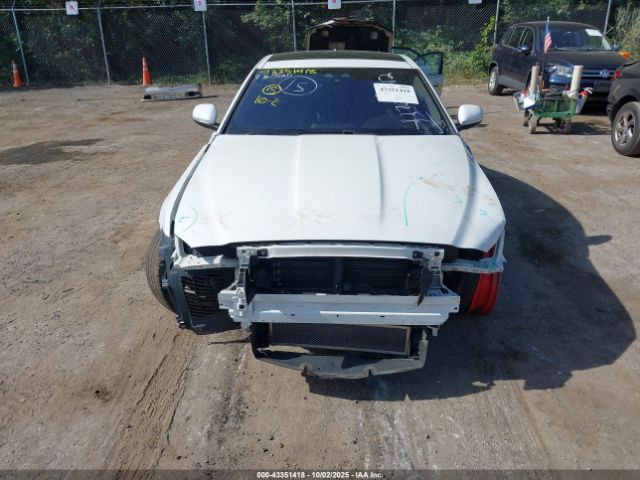 2017 JAGUAR XE SAJAD4BGXHA969144 Photo 5