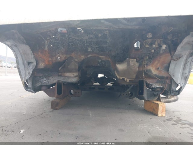 43351470 :رقم المزاد ، 3GKEC16T44G182411 vin ، 2004 Gmc Yukon Xl 1500 Sle مزاد بيع