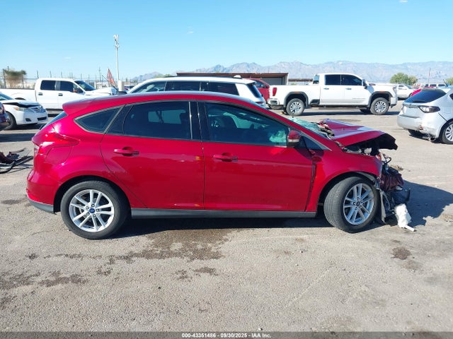 1FADP3K24HL329233 Ford FOCUS SE