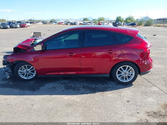 1FADP3K24HL329233 Ford FOCUS SE
