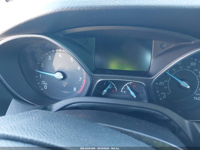 1FADP3K24HL329233 Ford FOCUS SE