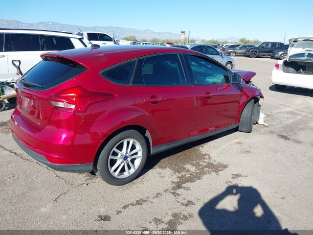 1FADP3K24HL329233 Ford FOCUS SE
