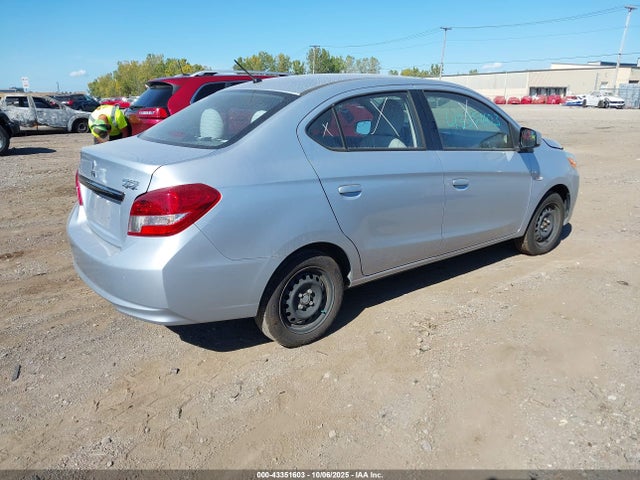 2018 MITSUBISHI MIRAGE G4 ML32F3FJ2JHF04079 Photo 3
