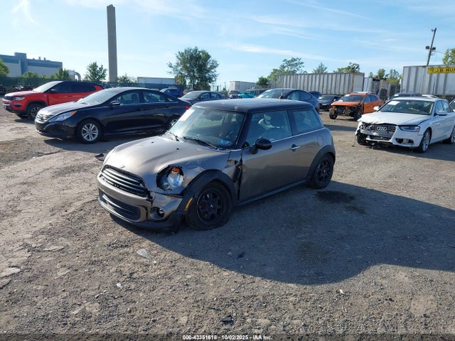 2013 MINI HARDTOP WMWSU3C50DT677525 Photo 1