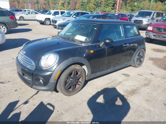 2012 MINI COOPER WMWSU3C52CT367021 Photo 1