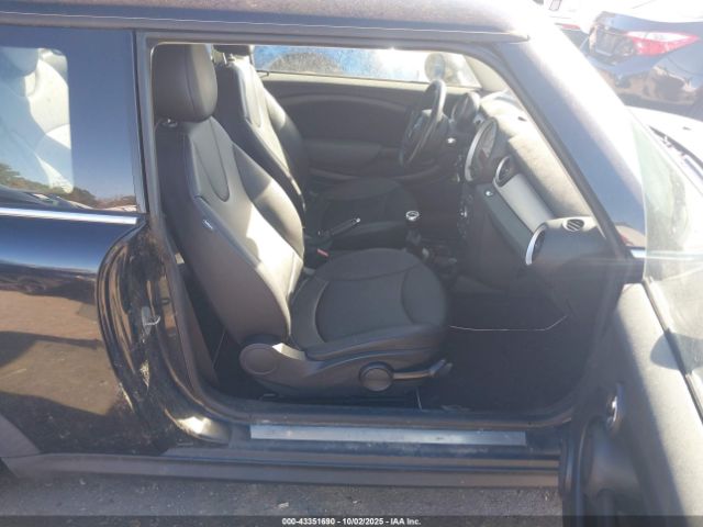 2012 MINI COOPER WMWSU3C52CT367021 Photo 4